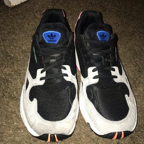 100% Authentic Adidas Falcon Original Colorway - Picture 6 of 6